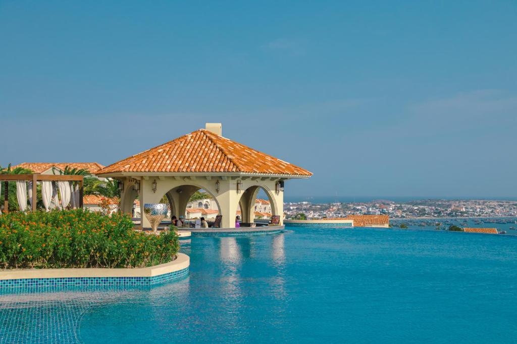 Capture the vibrant beauty of Vietnam’s coastal heritage visa-free